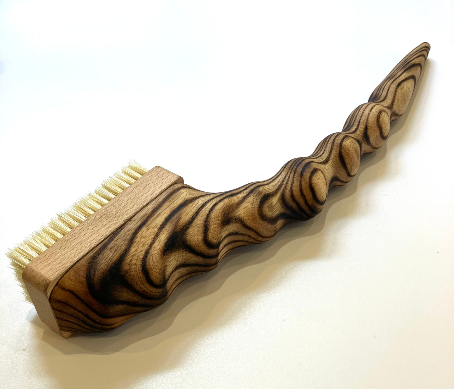 Large ash brush