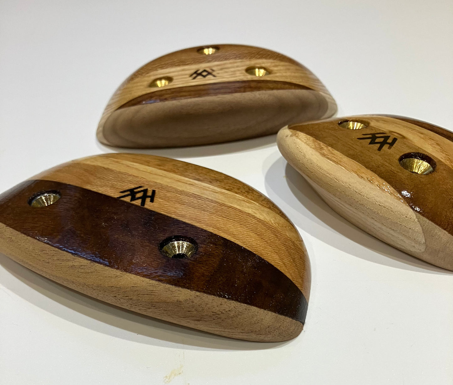 Varnished laminate crimps 6