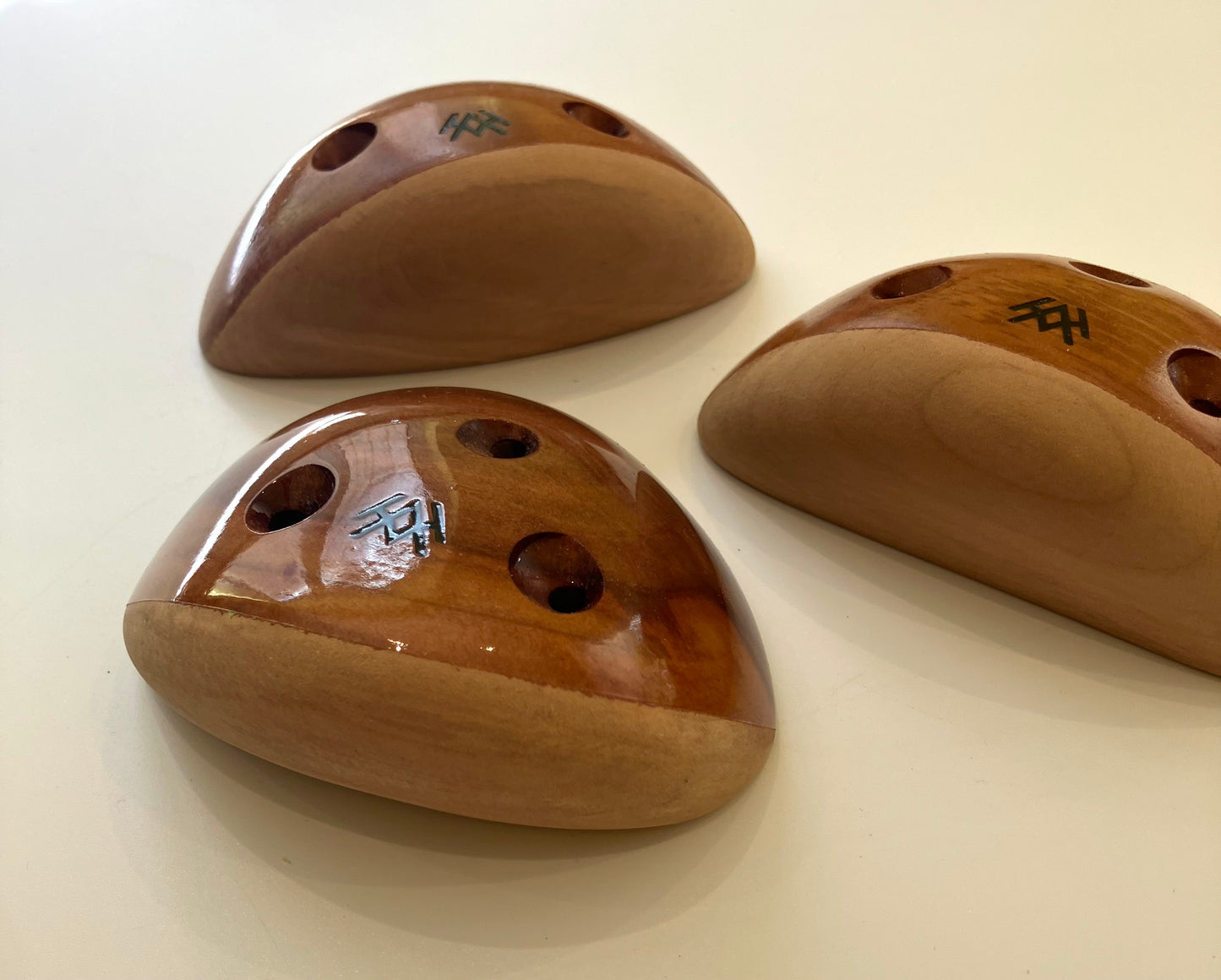 Swiss pear slopy jugs