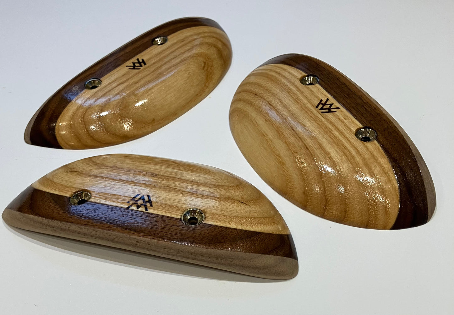 Varnished laminate crimps 3