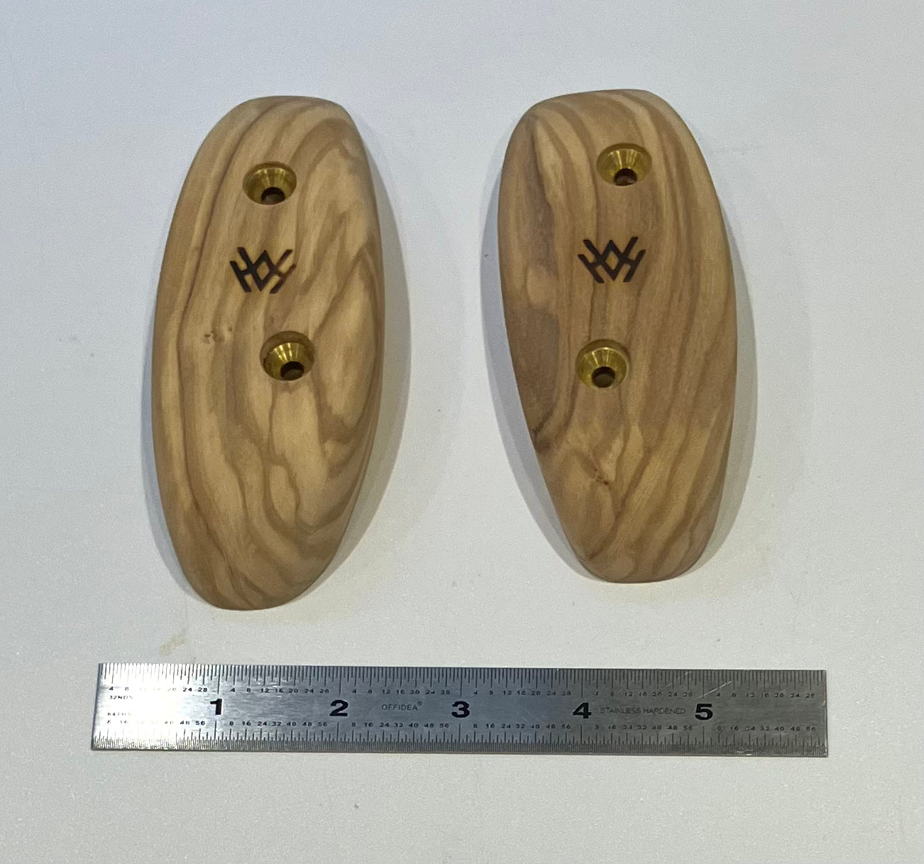 Olive wood pinches
