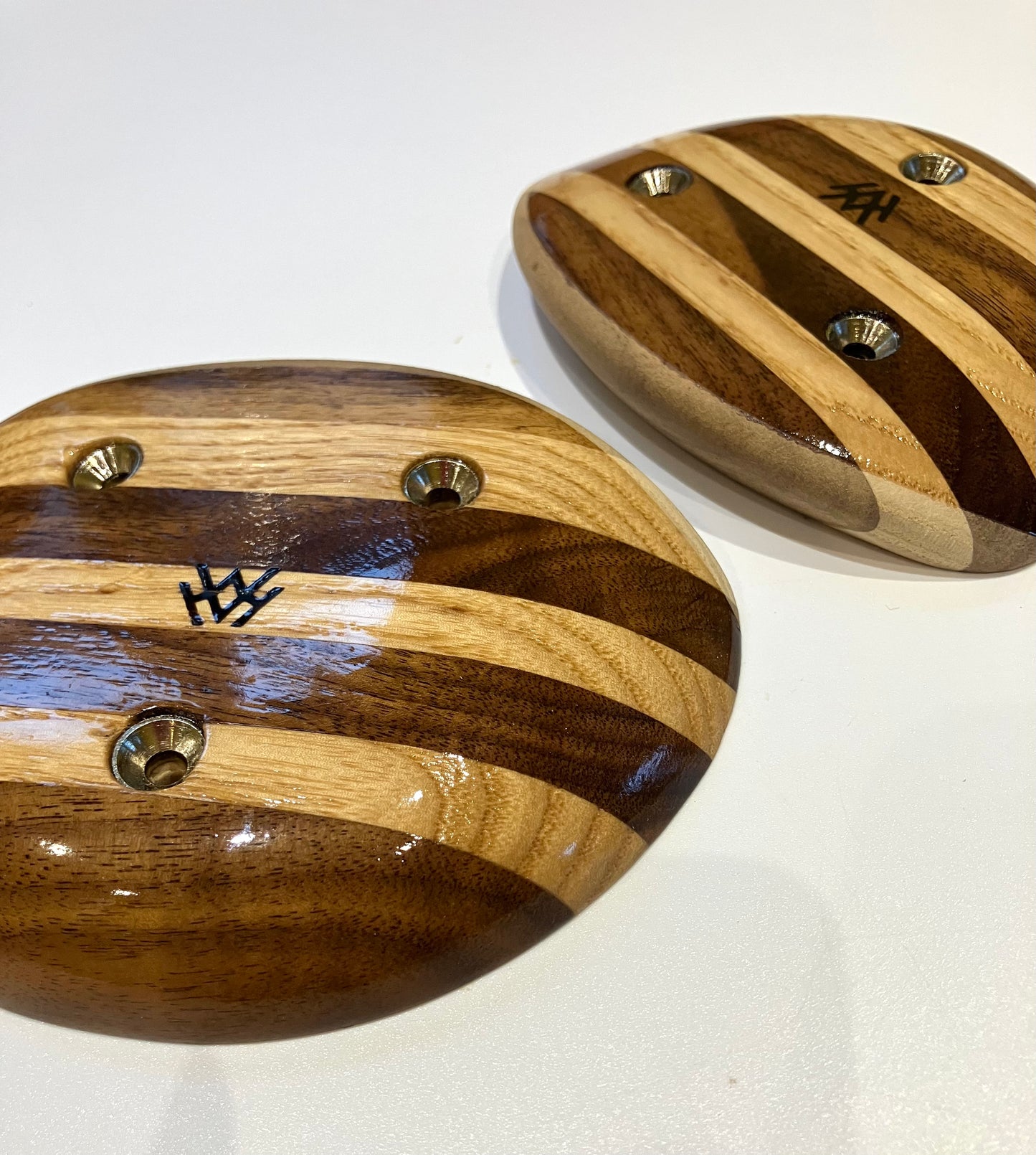 Varnished laminate crimps 2