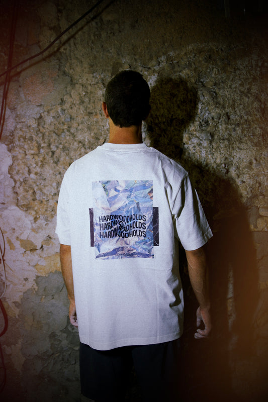 OVERSIZED WHITE HARDWOODHOLDS T-SHIRT